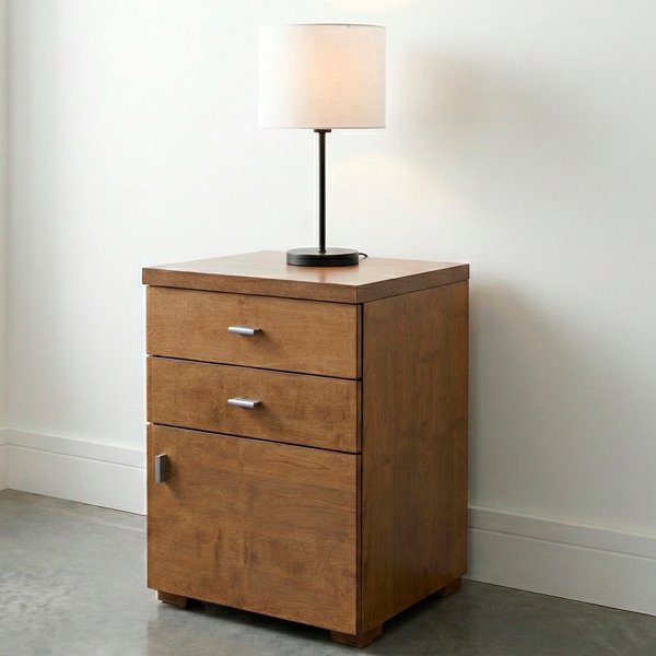 Mesa de luz de madera color nogal modelo Mondrian con dos cajones superiores y un compartimento inferior con puerta, diseño moderno y funcional.